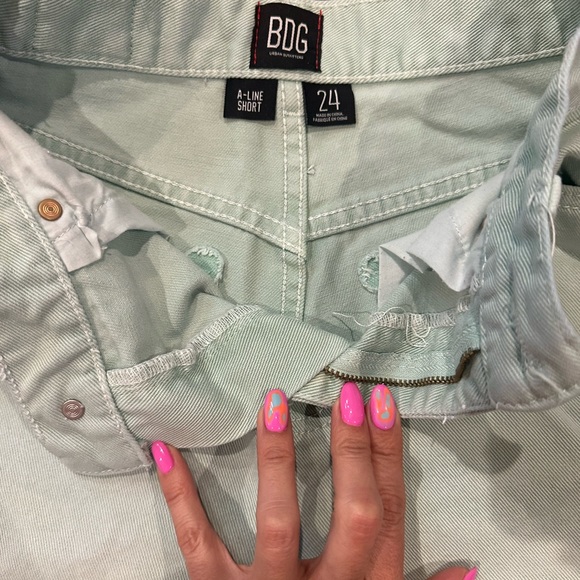 BDG hi-waist A line shorts - Picture 4 of 12